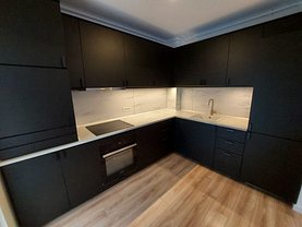 Penthouse de vânzare 4 camere, în Bucureşti, zona Pipera