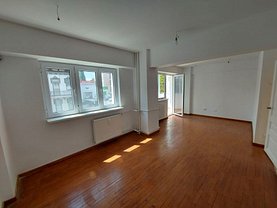 Apartament de vânzare 3 camere, în Bucureşti, zona Dorobanţi