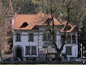 Casa de închiriat 5 camere, în Braşov, zona Centrul Istoric