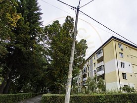 Apartament de vânzare 3 camere, în Piteşti, zona Eremia