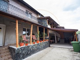 Apartament de vânzare 3 camere în Bascov, Periferie