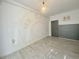 Închiriere spaţiu comercial
