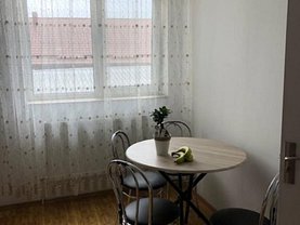 Garsonieră de vânzare, în Miroslava