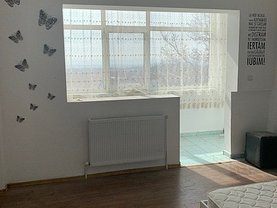 Garsonieră de închiriat, în Miroslava