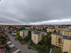 Apartament de vânzare 3 camere, în Cluj-Napoca, zona Zorilor