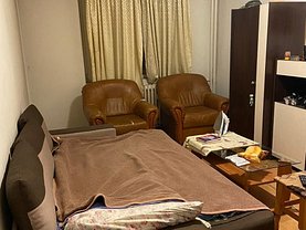 Apartament de vânzare 3 camere, în Bucureşti, zona Teiul Doamnei