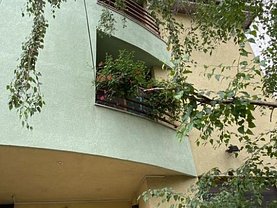 Casa de vânzare 6 camere, în Bucureşti, zona Dămăroaia