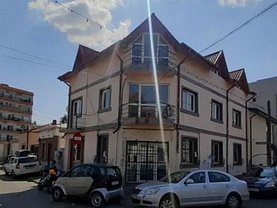 Casa de vânzare 8 camere, în Bucureşti, zona Moşilor