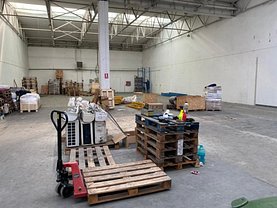 Închiriere spaţiu comercial