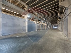 Vânzare spaţiu industrial
