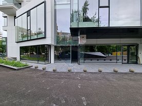 Închiriere spaţiu comercial