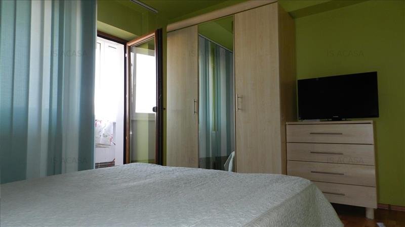 Apartament decomandat cu 4 camere in Rovine - Parculet - imaginea 10