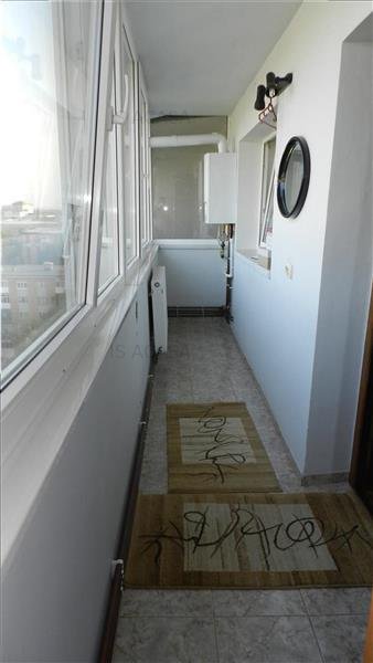 Apartament decomandat cu 4 camere in Rovine - Parculet - imaginea 11
