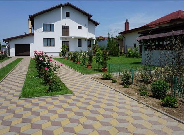 Casa cu teren in Malu Mare, aproape de lac - imaginea 1