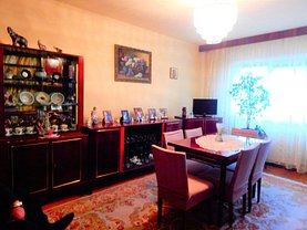 Apartament de vânzare 3 camere, în Timişoara, zona Aradului