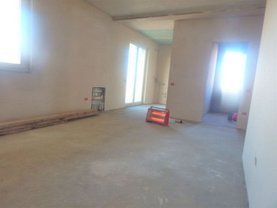 Apartament de vânzare 2 camere, în Dumbrăviţa, zona Central