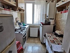 Apartament de vânzare 3 camere, în Suceava, zona Ultracentral