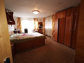 Casa de vânzare 5 camere, în Suceava, zona Ultracentral