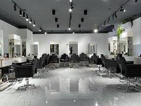 Vânzare spaţiu comercial