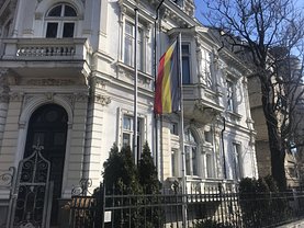 Casa de închiriat 15 camere, în Bucuresti, zona P-ta Romana