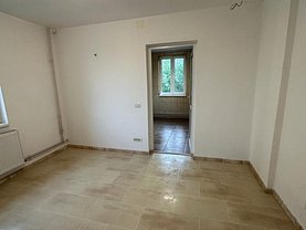 Apartament de vânzare 2 camere, în Bucureşti, zona Parcul Carol