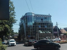 Vânzare spaţiu comercial