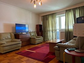 Apartament de vânzare 3 camere, în Bucuresti, zona Decebal