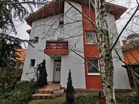 Casa de vânzare 6 camere, în Otopeni, zona Odăi