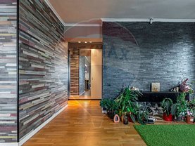 Apartament de vânzare 3 camere, în Bucureşti, zona Chitila