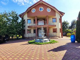 Casa de închiriat 8 camere, în Voluntari, zona Central
