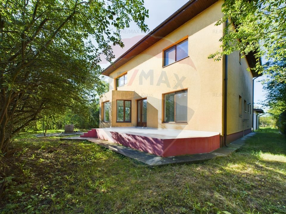 Casa/Vila cu 6 camere de vanzare in zona Bucuresti Ilfov, Ghermanesti
