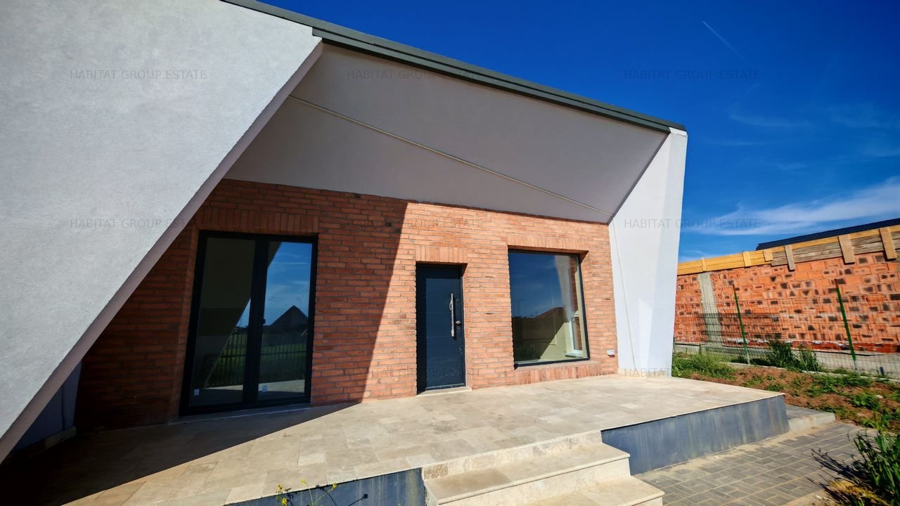 | CASA INDIVIDUALA | 3 CAMERE | 2 BAI | TEREN 323 MP |