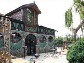 Casa de vânzare 3 camere, în Slatina, zona Nord
