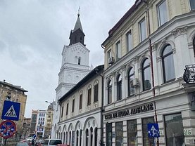 Vânzare spaţiu comercial