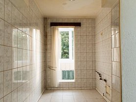 Apartament de vânzare 2 camere, în Braşov, zona Calea Bucureşti