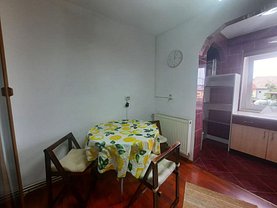 Apartament de închiriat 4 camere, în Braşov, zona Florilor