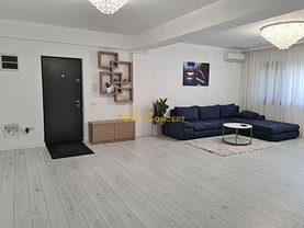 Apartament de vânzare 3 camere, în Râmnicu Vâlcea, zona Agrement Ostroveni