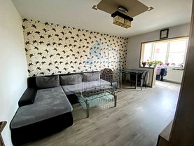 Apartament de vânzare 3 camere, în Braşov, zona Bartolomeu