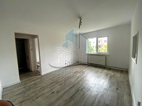 Apartament de vânzare 3 camere, în Brasov, zona Grivitei