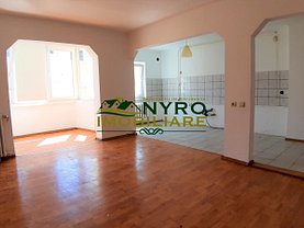Apartament de vânzare 3 camere în Brasov, Astra