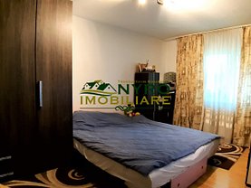 Apartament de vânzare 2 camere, în Braşov, zona Aurel Vlaicu