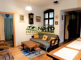Apartament de vânzare 4 camere, în Braşov, zona Centrul Istoric
