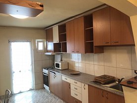 Apartament de închiriat 4 camere, în Cluj-Napoca, zona Mărăşti