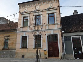 Închiriere birou