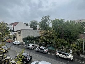Casa de vânzare 18 camere, în Bucureşti, zona Dacia
