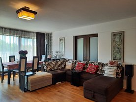 Apartament de vânzare 4 camere, în Bucureşti, zona Pajura