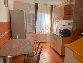 Apartament de închiriat 3 camere, în Târgu Mureş, zona Tudor