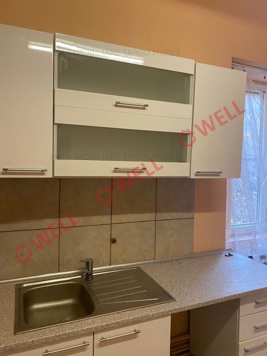De închiriat un apartament cu 2 camere situat în Târgu Mureș pe strada Bolyai - imaginea 1
