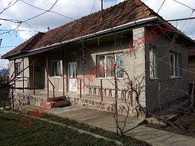 Casa de vânzare 2 camere, în Ernei