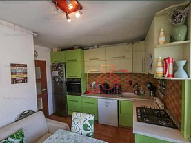 Apartament de vânzare 3 camere, în Şelimbăr, zona Sud-Est
